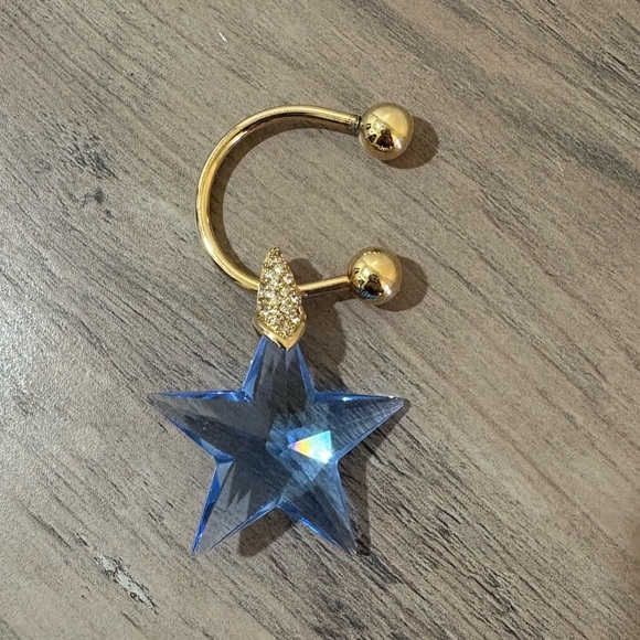 18 k Gold plated  swarovski Blue Star Key charm,bag charm. Vintage - Picture 8 of 10